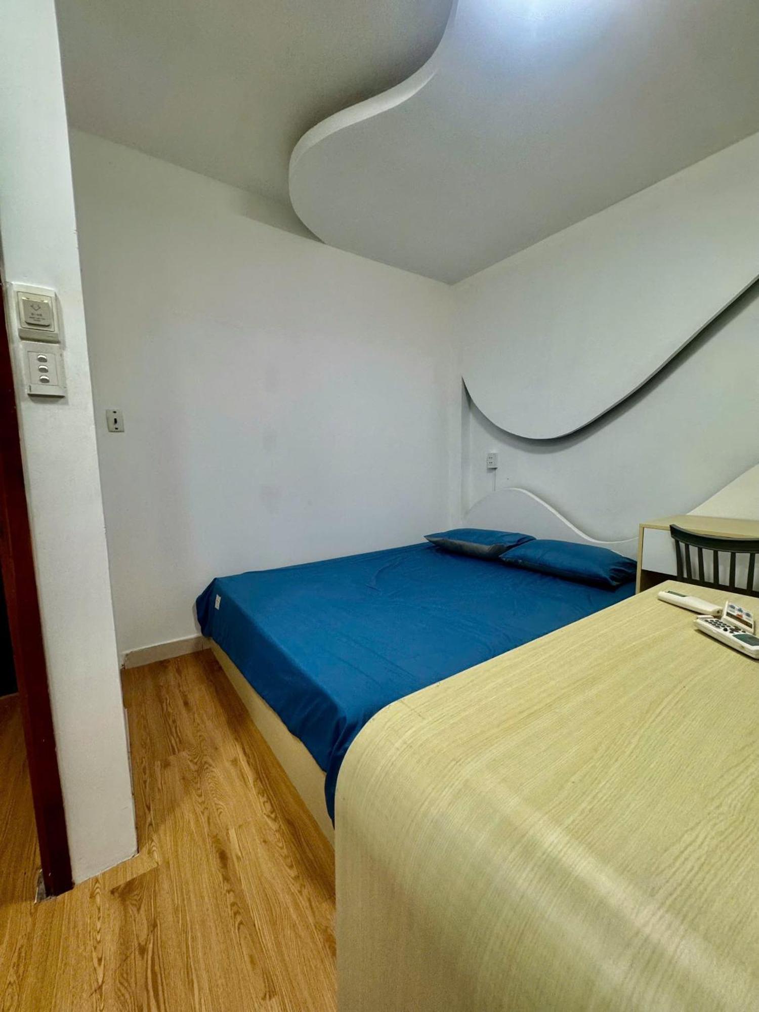 Apartment 127 Hoa Lan *